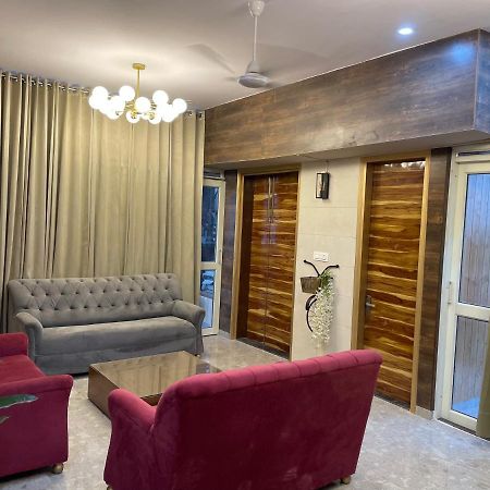 Apartamento Elysian At Zion Panchkula Exterior foto